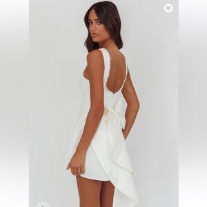 Selfie Leslie White Bow-Back Mini Dress